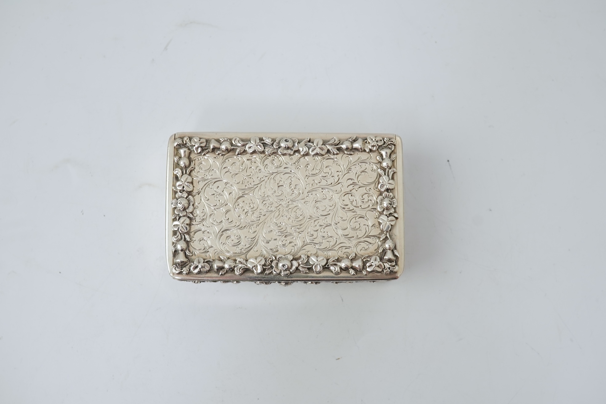 A good early Victorian silver snuff box, by Edward Edwards II